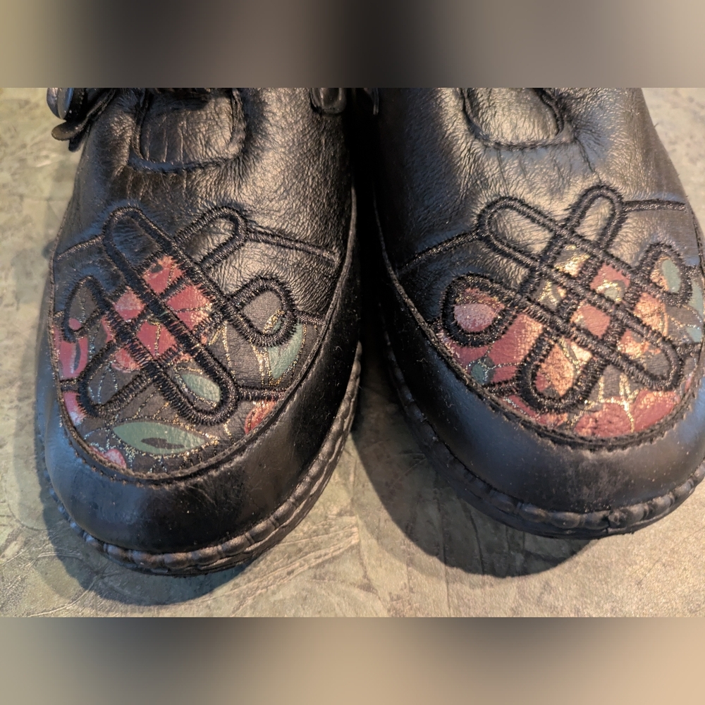 Ladbei Jingbuxie Shoes Size 5.5/6 - Picture 5 of 6